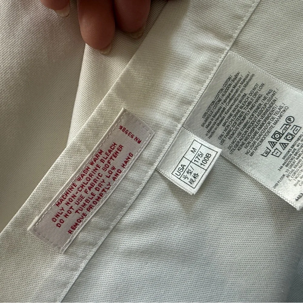 NWOT Brooks Brothers Classic White Button-Down Shirt with Navy Logo - Men - Picture 5 of 8